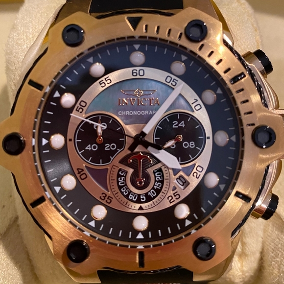 Invicta - Picture 2 of 4